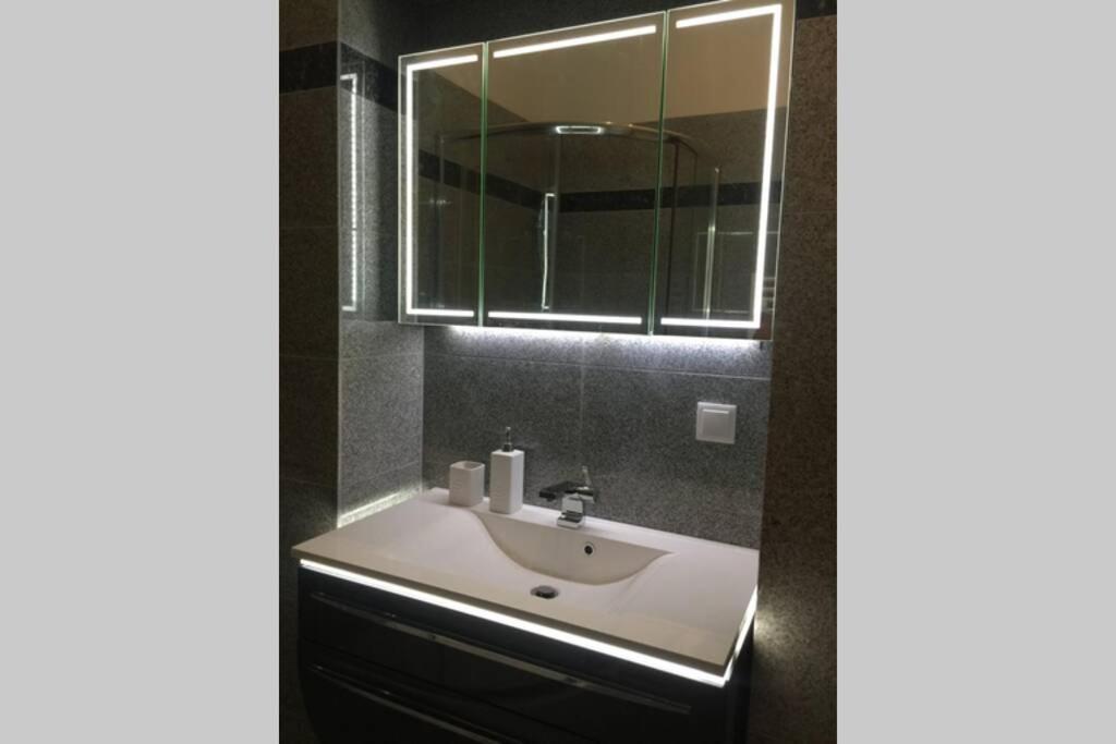 New Cozy Apartment, Top Location, 12 Min To Center Wenen Buitenkant foto